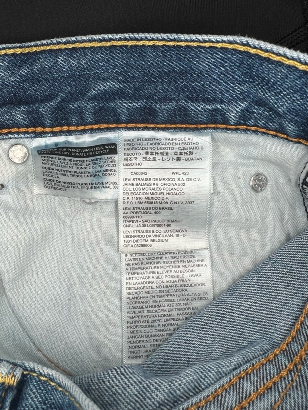 Levis 505 Cut off Custom Embroidered Star Jean Shorts Slit Sides Women 31"x11" - Picture 8 of 9